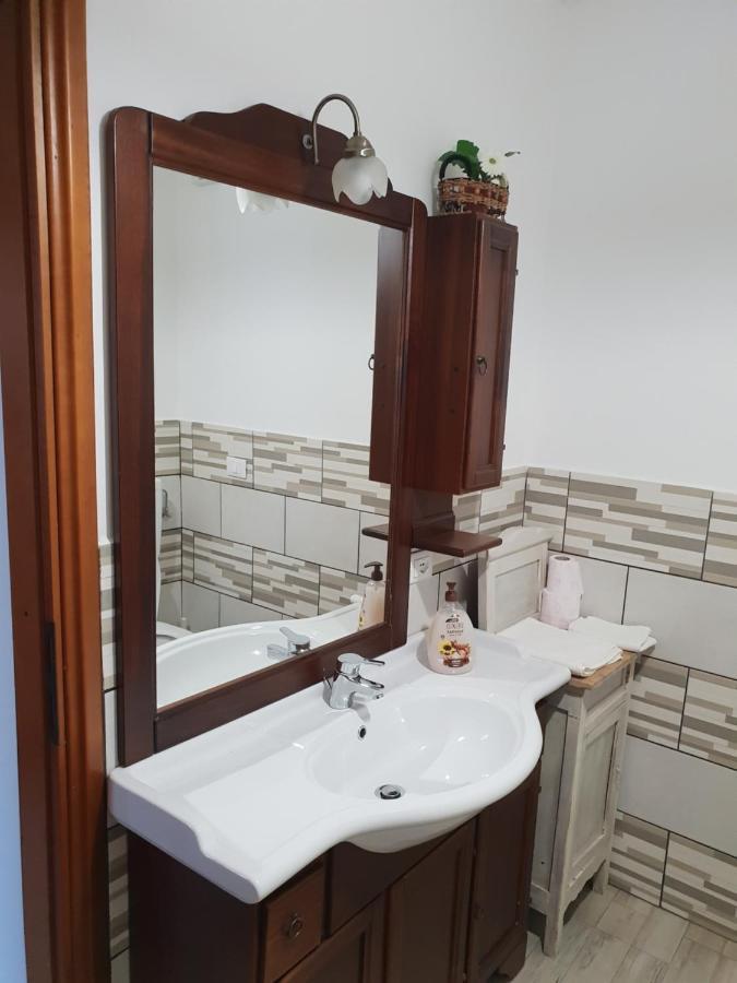Casa Vacanze L'Agrifoglio Bed & Breakfast Magliolo Bagian luar foto