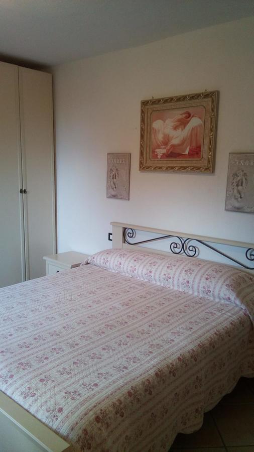 Casa Vacanze L'Agrifoglio Bed & Breakfast Magliolo Bagian luar foto
